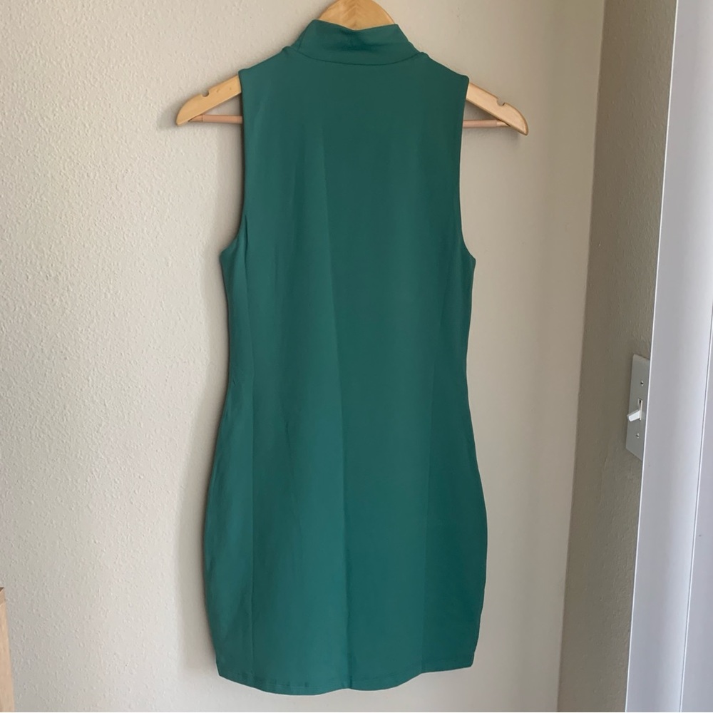 Babaton Aritzia Contour Mockneck Mini Dress Size Medium - Picture 4 of 6